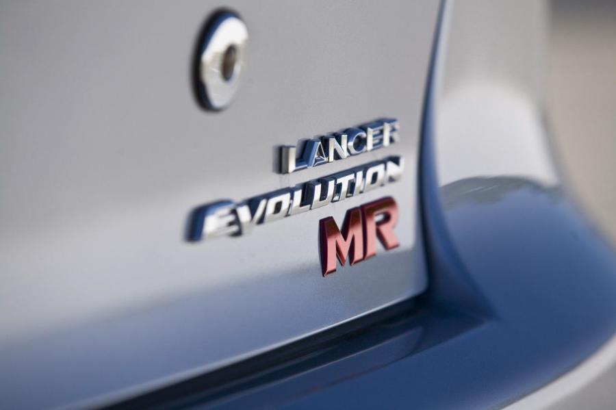  Mitsubishi Lancer Evolution X MR 2008 года  (фото 34 из 36)
